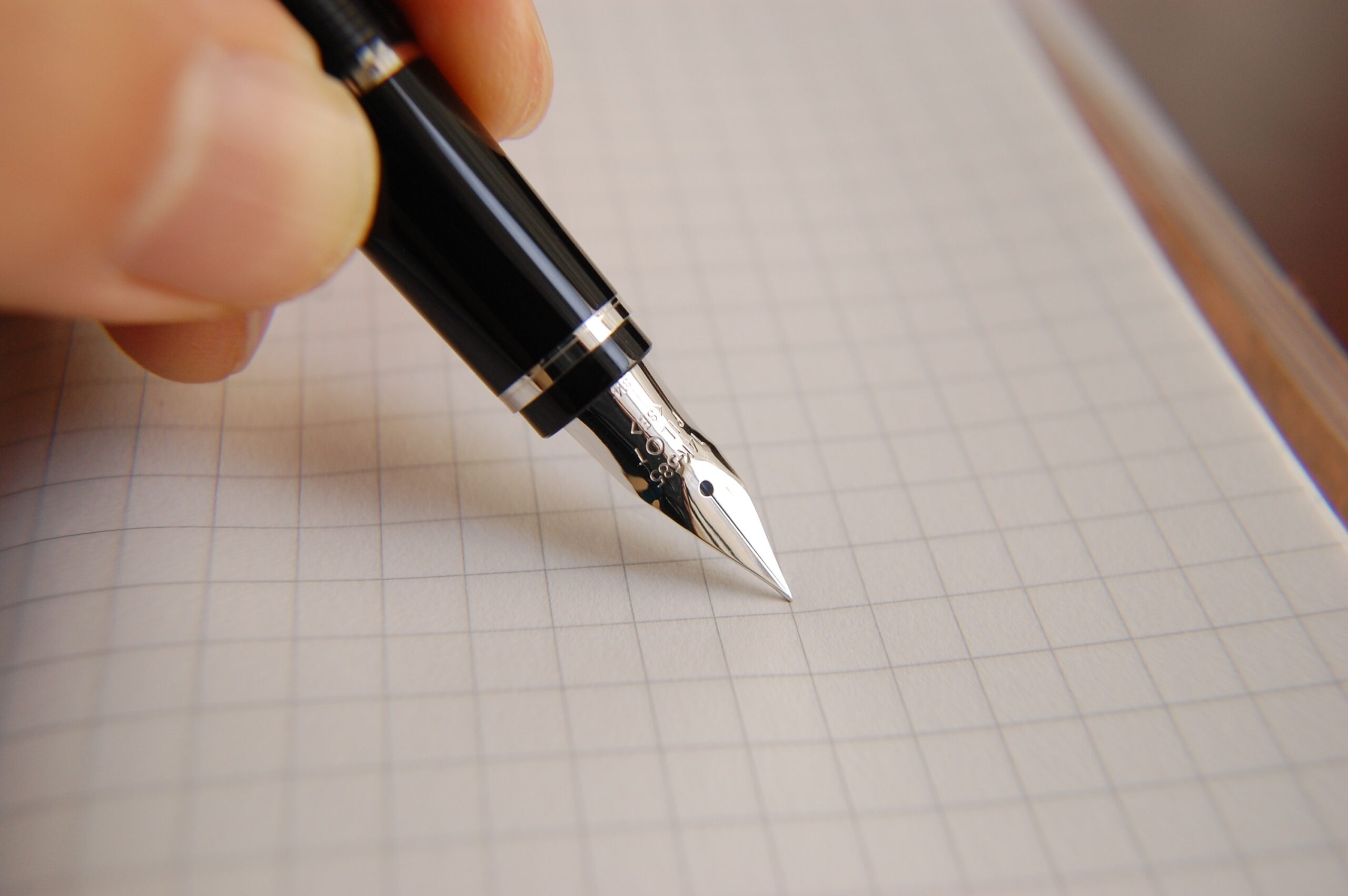 Mehr über den Artikel erfahren Medienmitteilung aus Graubünden: Petition mit 2500 Unterschriften fordert Stopp der Maskenpflicht an Schulen