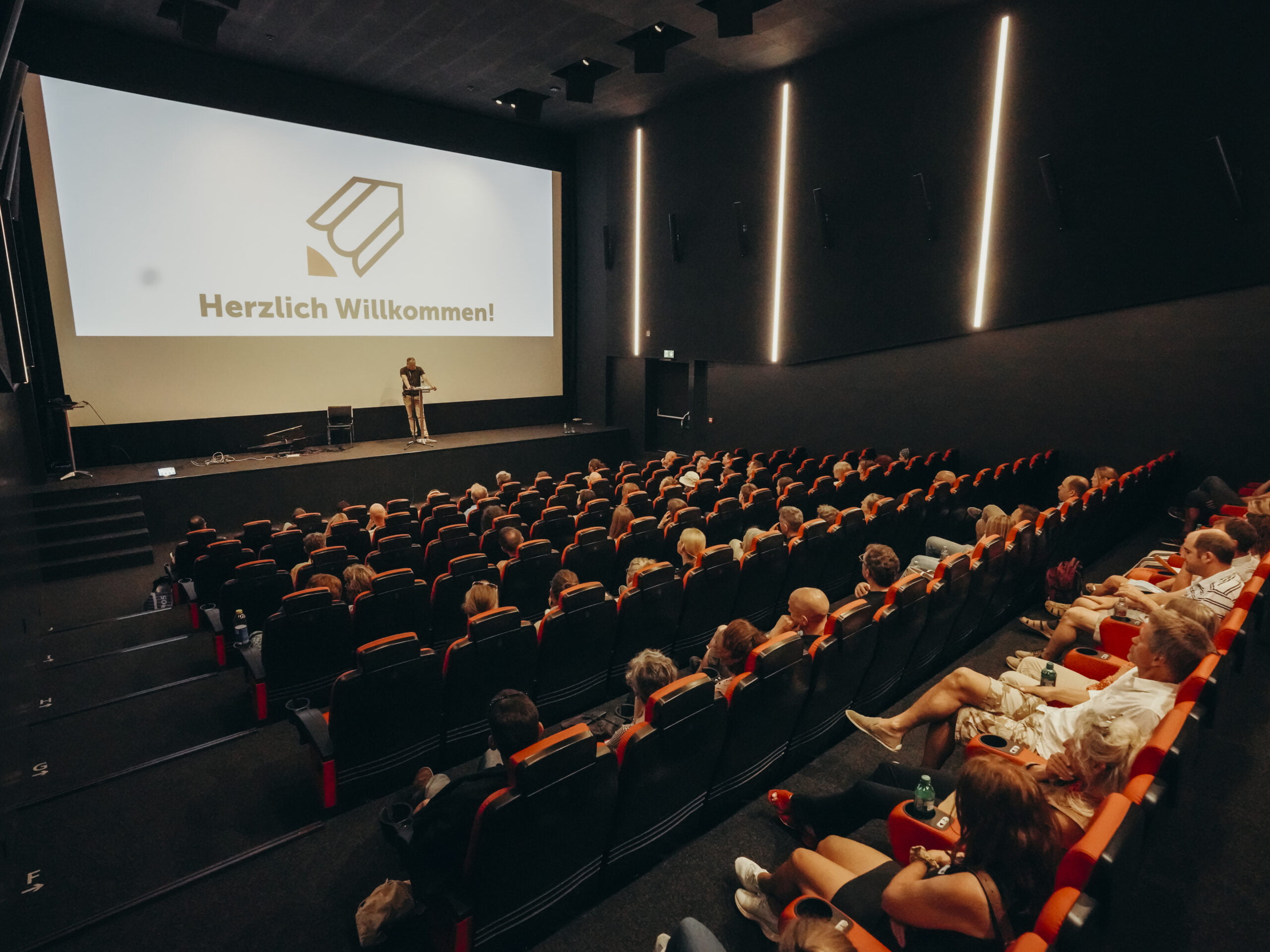 Read more about the article Impressionen vom zweiten Mitgliederevent im Cinema8 in Schöftland